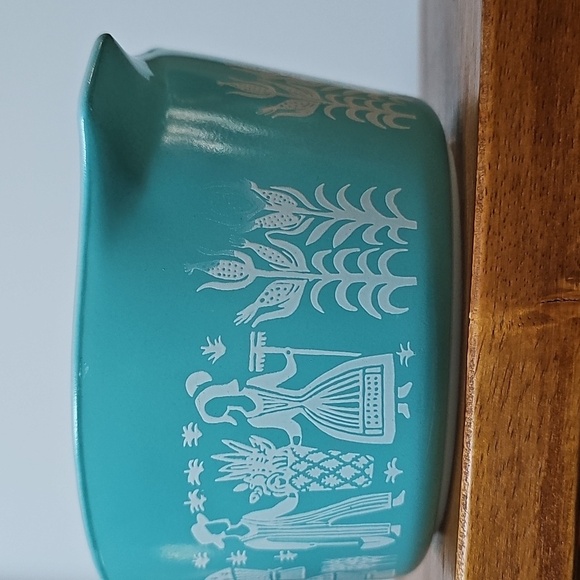Vintage Pyrex Butterprint Amish Blue 473 1 quart bowl - Picture 3 of 10